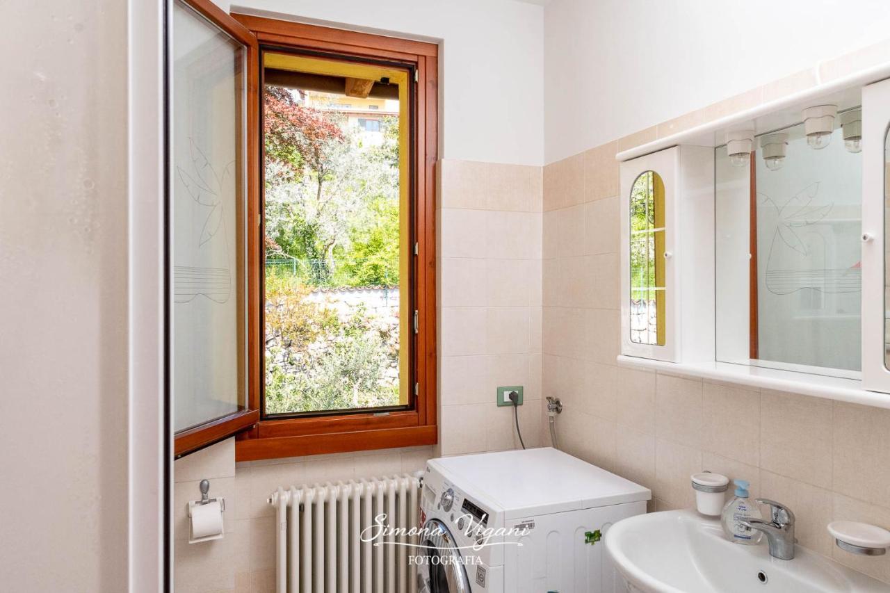 Appartement Casa Aria à Riva di Solto Extérieur photo
